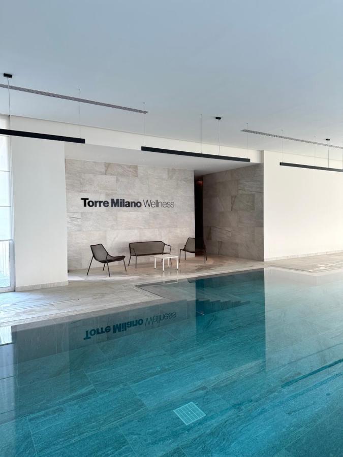 Torre Milano - Luxury Modern Flat Rooftop&Pool Bagian luar foto